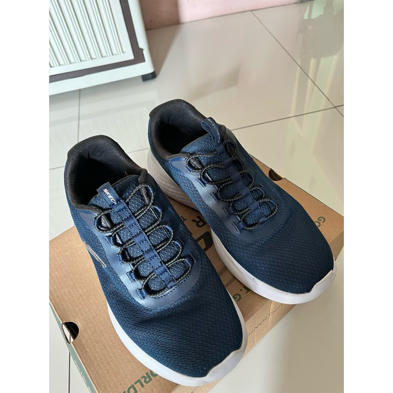 Preloved sepatu skechers summits men's Navy