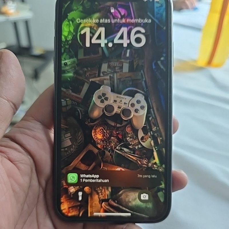 Iphone 11 64 Giga Second (Smartfren dan Axis Only)