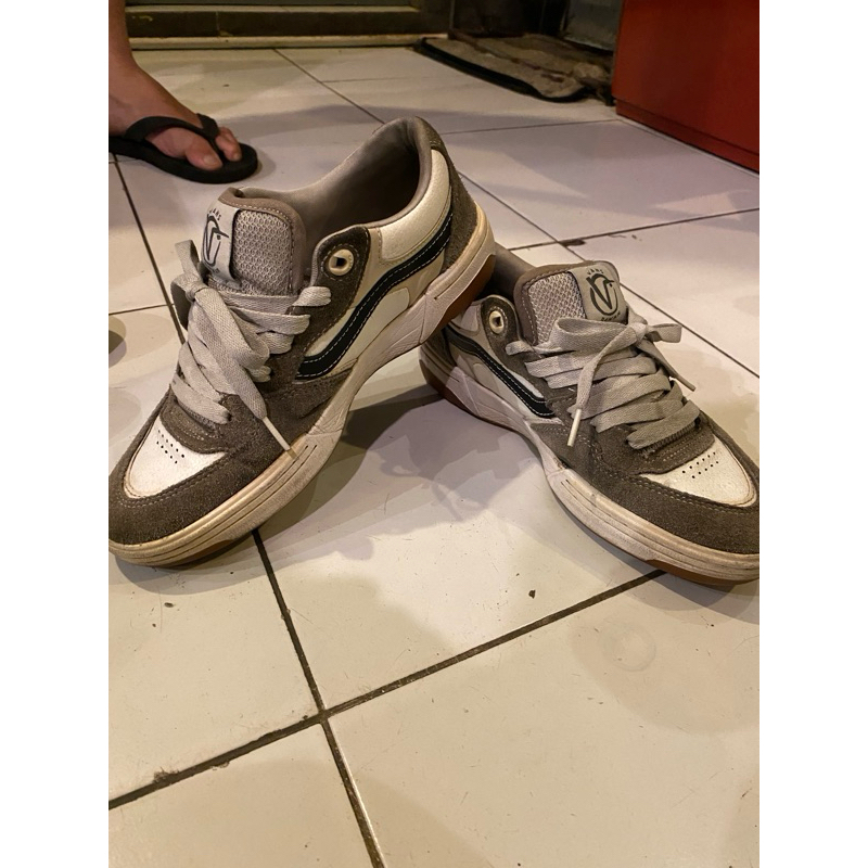 Vans Rowan Size 42 no minus