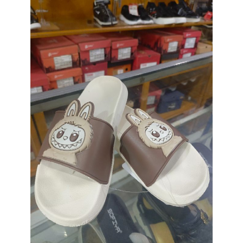 Sandal Slide Model LABUBU - PORTO