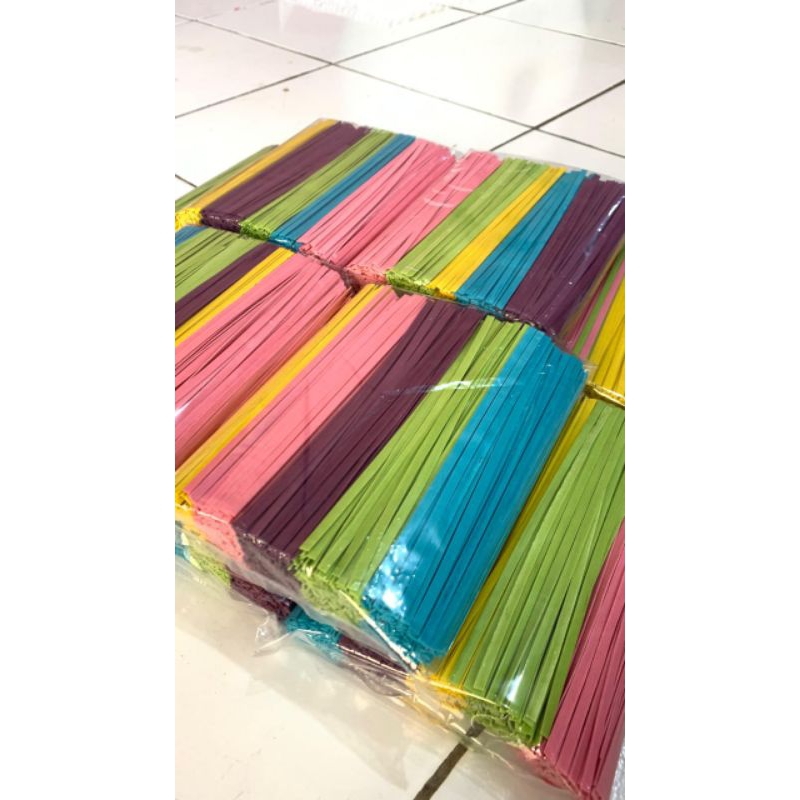

[ Cemilan Jadul ] Mie Gepeng Rainbow Varian Rasa 500 gram