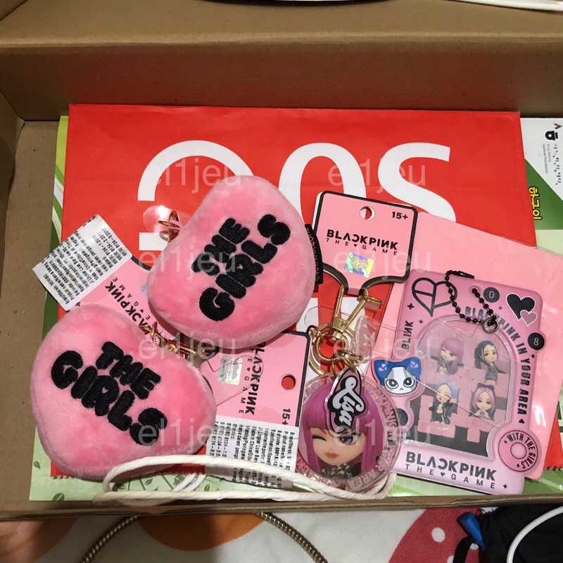 (take all) blackpink the game x miniso keyring keychain gantungan love heart poca photocard holder l