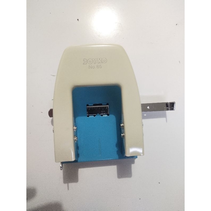 

Pembolong Kertas Joyko No.85