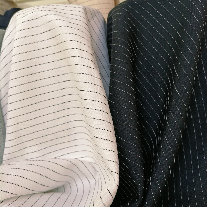 Kain Semi wool salur - Bahan Semi wool Salur - Harga per 1/2 m ( Minimal order 1 meter )