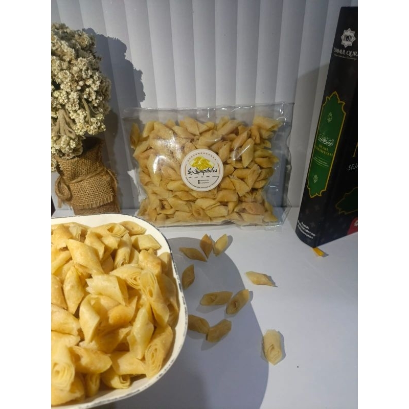 

Keripik Lumpia Goreng 250gr/ Lumpi / La.lumpibites