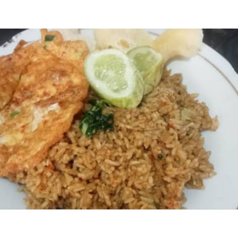 

nasi goreng ayam + telor dadar