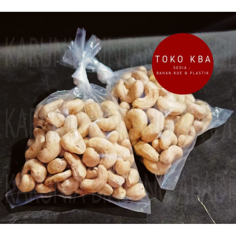 

Kacang Mede Mete Mentah Pecah Dua Utuh 1 ons