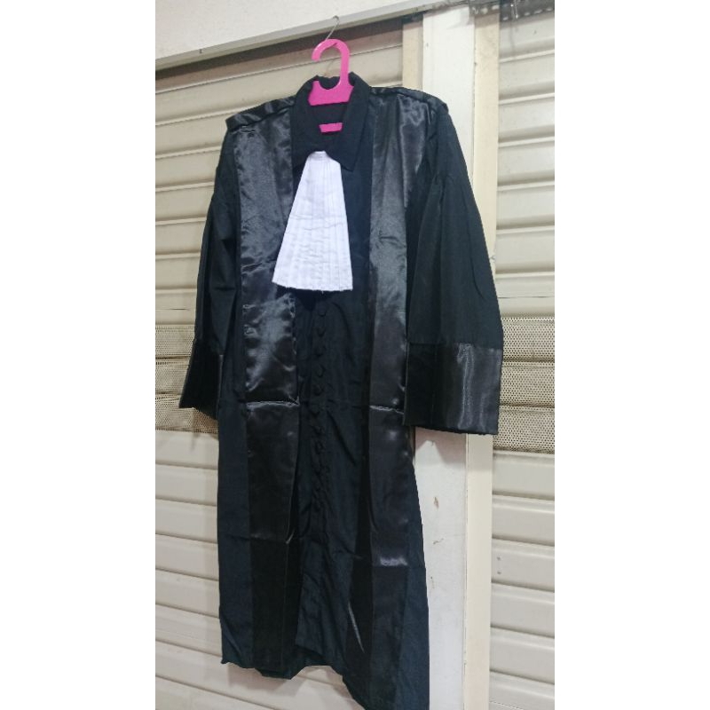 Baju Toga Pengacara