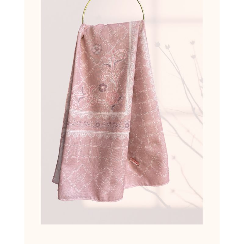 Kilau Rupa-Hijab Premium Segiempat Motif Pink Salem