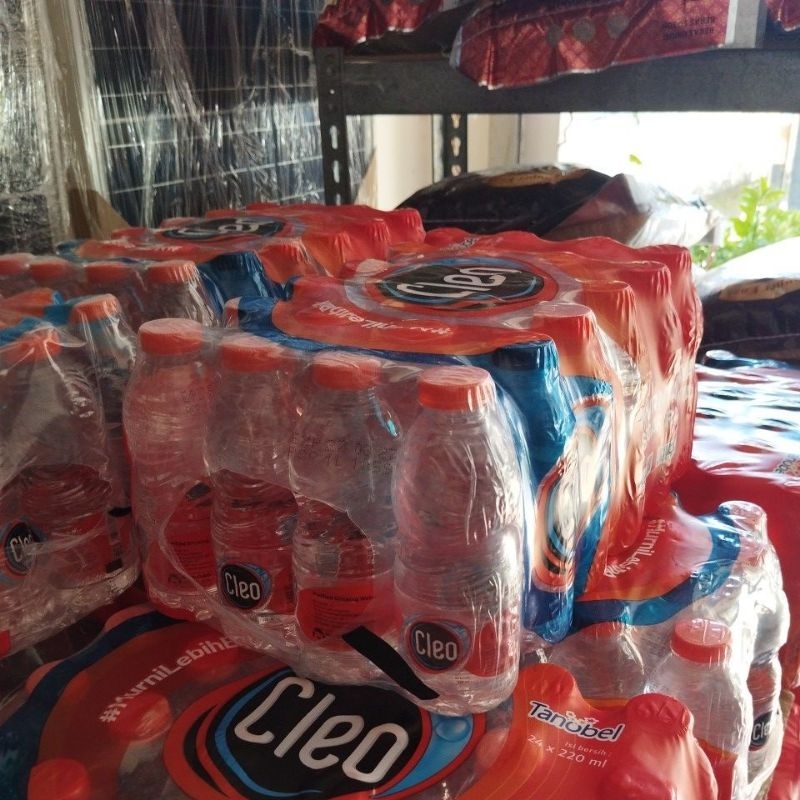 

Air mineral Cleo botol 220ml isi 24 pcs