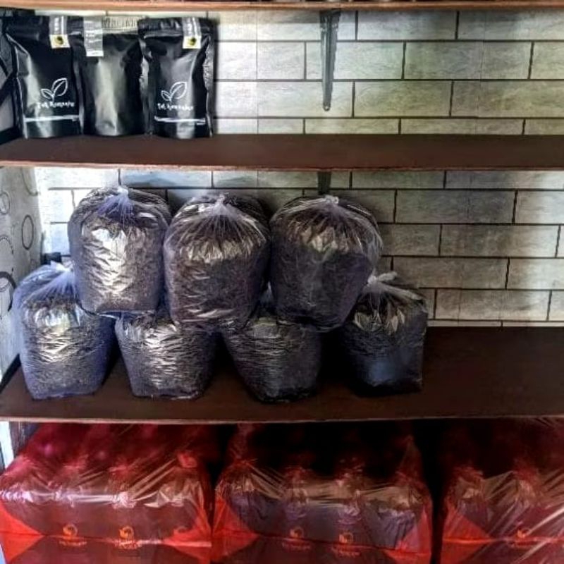 

2 Kilogram Teh Seduh Hitam Asli Kemuning Mbok Karti