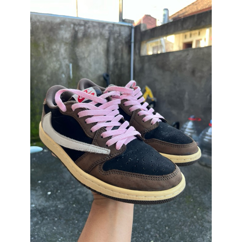 Nike Air Jordan Low x Travis Scott Mocha