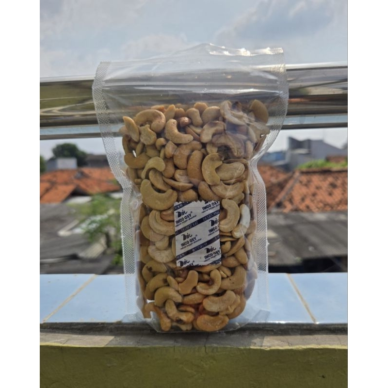 

Kacang mede pecahan matang 500gr
