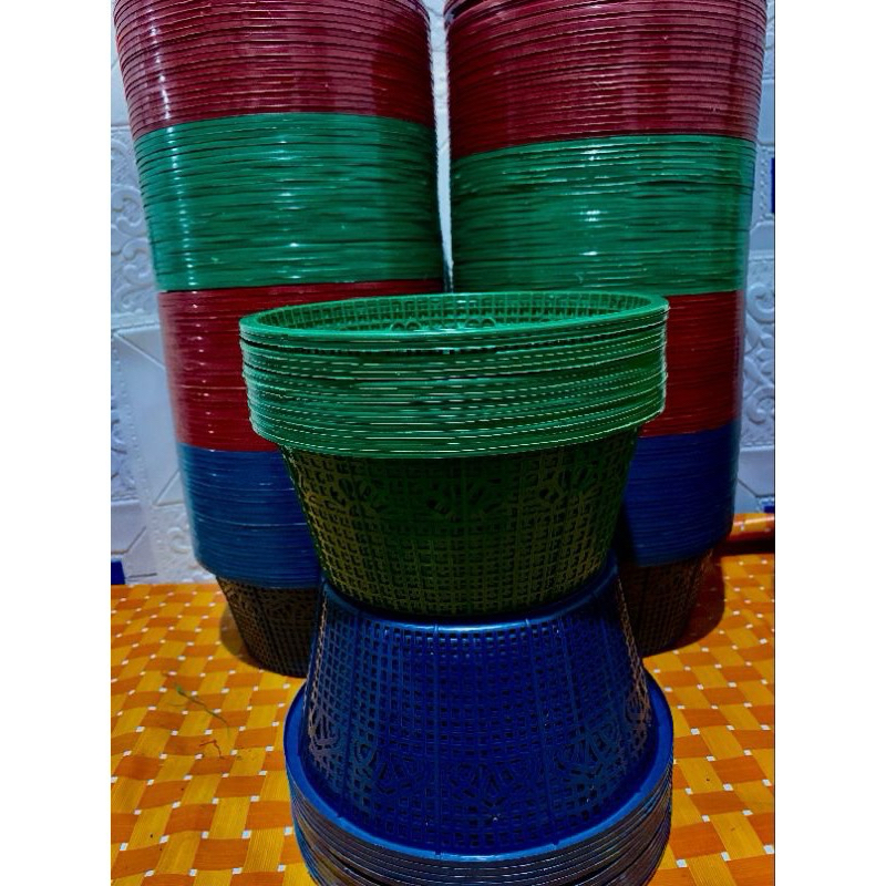 KERANJANG PLASTIK/ BESEK HAJATAN