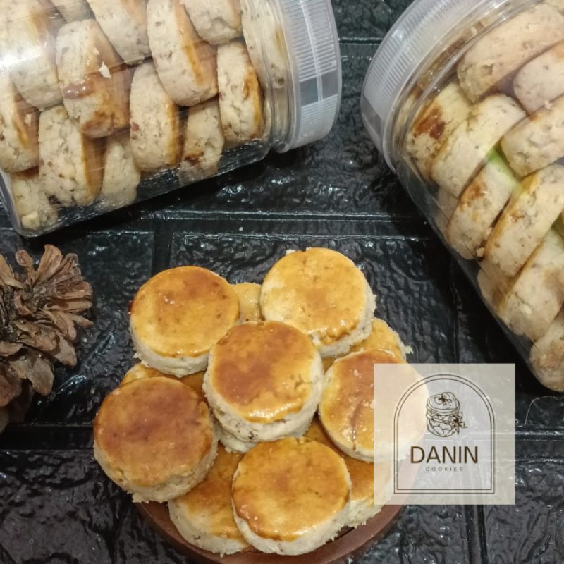 

Kue Kering Spesial Kue Kacang Jadul Toples 600ml Beli 1 Toples Grtais 1 pouch Kue Semprit