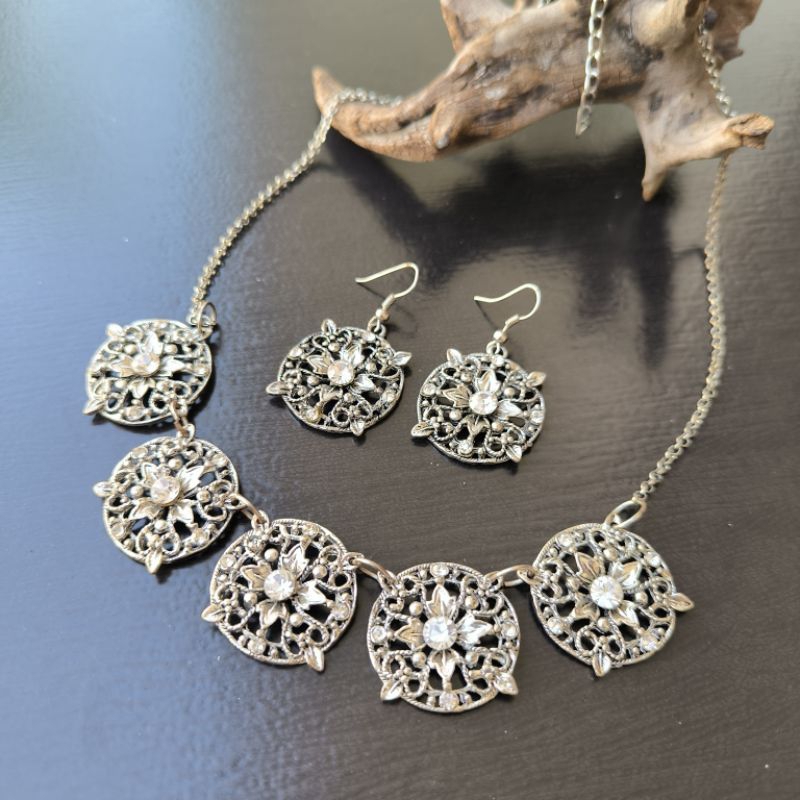 Kalung Set cantik vintage perak bakar