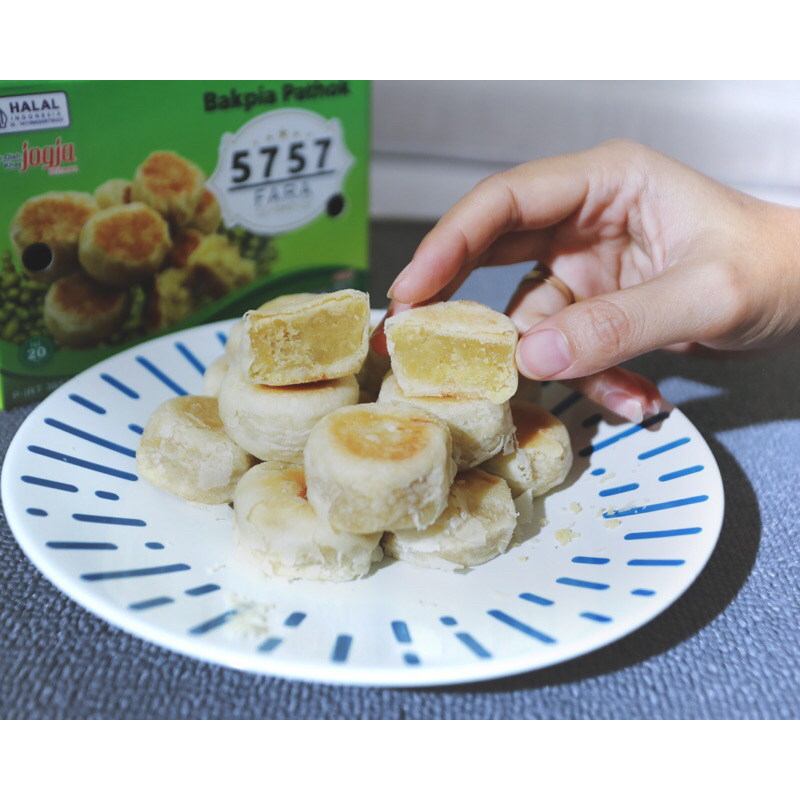 

Bakpia basah khas jogja