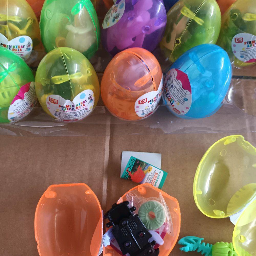 

permen EGGS isi MAINAN rakit 30 pcs per pak