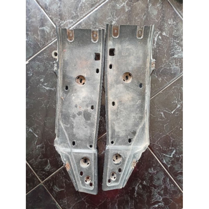 dek lantai nouvo z / lantai nouvo z / pijakan kaki nouvo z