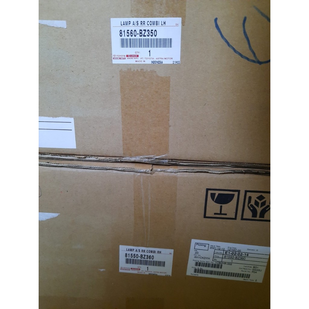 stoplamp / lampu belakang avanza veloz 2019 2020 2021 ori - KANAN