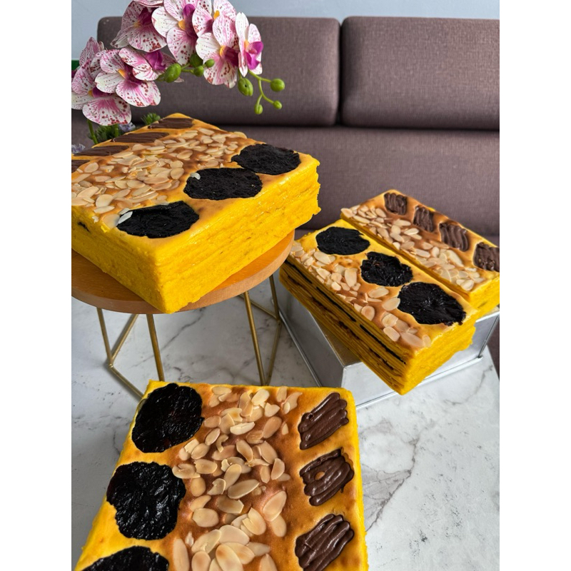 

Lapis Legit Premium full kuning telur 3 varian rasa (Almond, Nutella, Prunes)