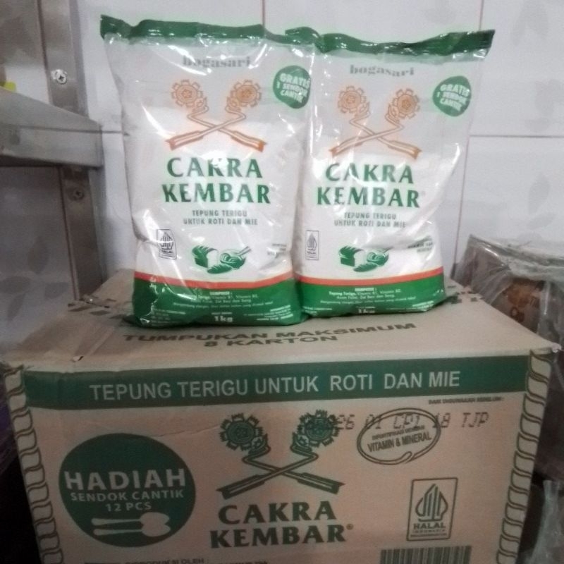 

Cakra Kembar Ekonomis Tepung Terigu 1kg 1dus (1kg x 12pcs)