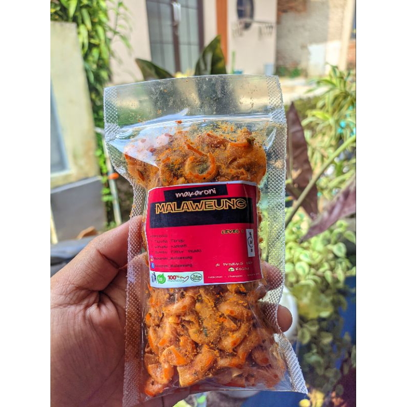 

Makaroni pedas bumbu daun jeruk makaroni spiral basreng