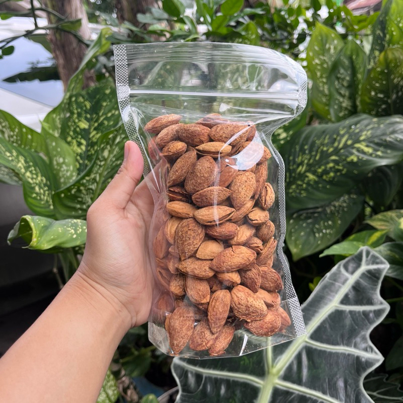 

Kacang Almond Susu 250gr