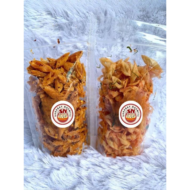 

lumpia kering pedas daun jeruk Chili oil cemilan kering