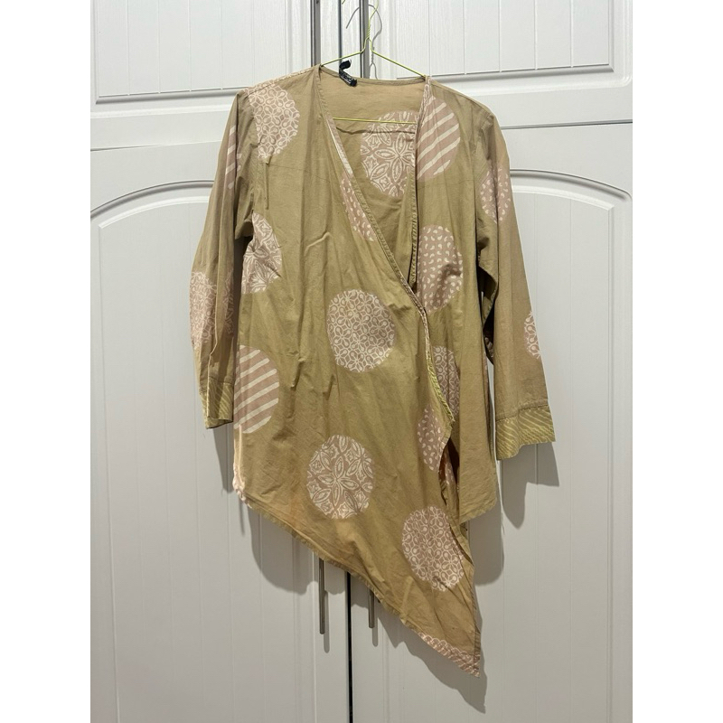 Outer Batik Kantor Chic