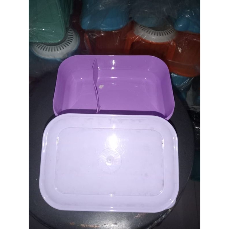tempat makan koni/ompreng/tempat makan plastik/tempat makan sekat 2/tempat makan clio