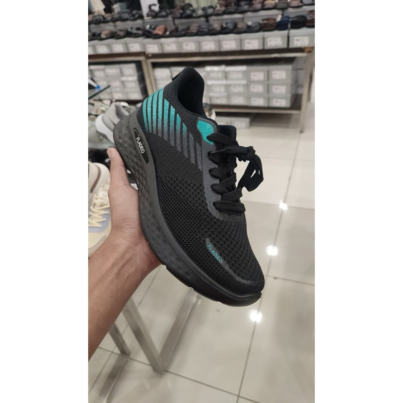 sepatu cowok dewasa model tali brand fladeo