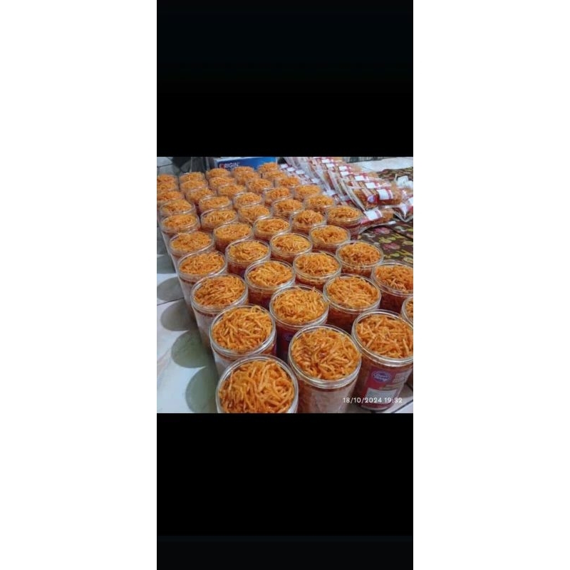 

KENTANG MUSTOPA 250gr (dapur Terry)