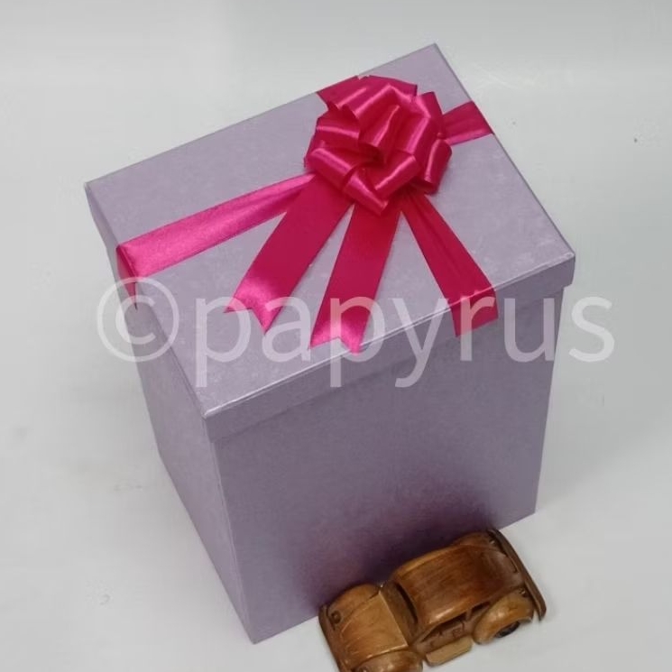 

PAPYRUS 15x20 Tinggi 30cm Kotak Kado Gift Box V3