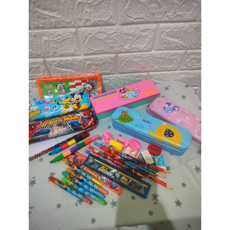 

Set ATK Take All Borong Semua Kotak Pensil Alat Tulis Preloved