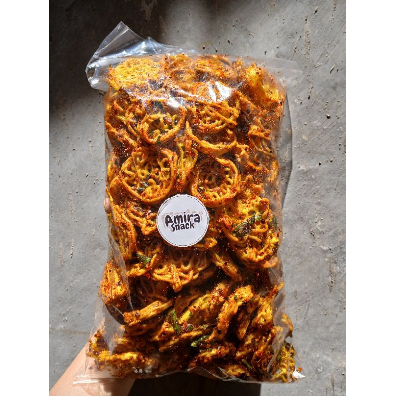 

Seblak kerupuk Mie kuning Amira snack bumbu chili oil extra daun jeruk