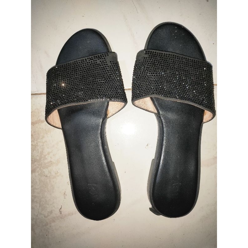 preloved sandal teplek bling ncy size 39