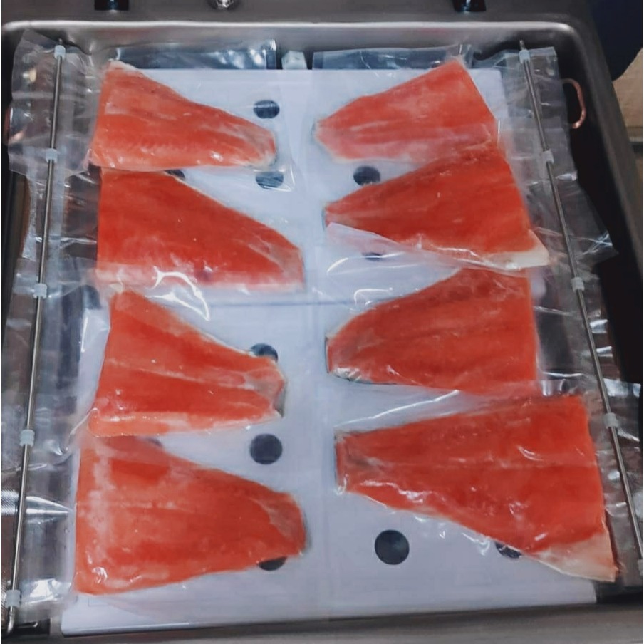 

Fillet Salmon Tail / Ekor Norwegian Trout Premium