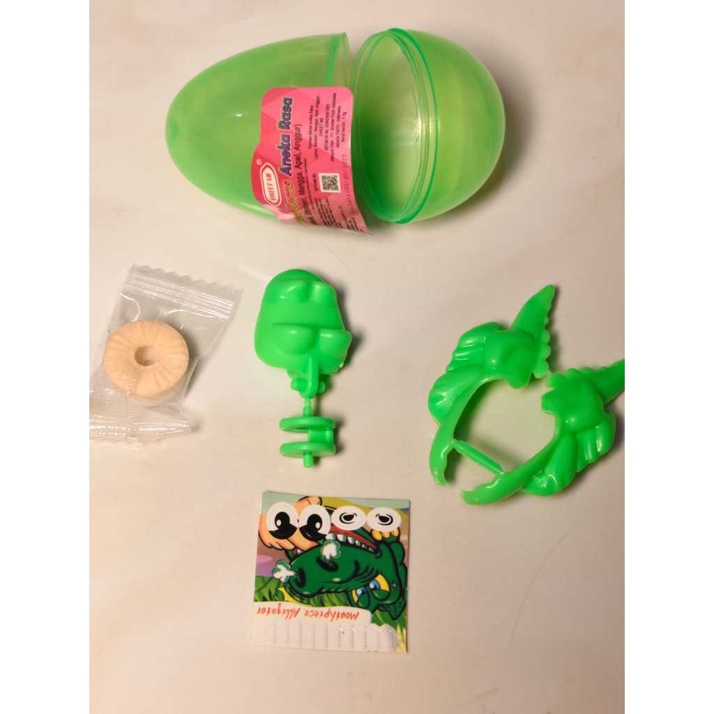 

Permen dengan hadiah mainan dalam kemasan telur kecil 30 pcs