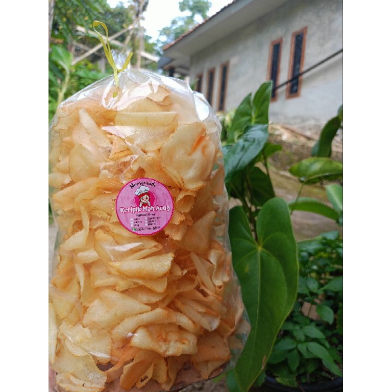 

kripik mah aung