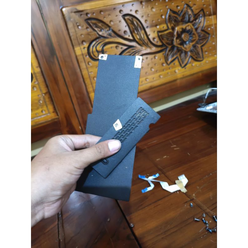 tutup belakang laptop Toshiba portege m900 ori