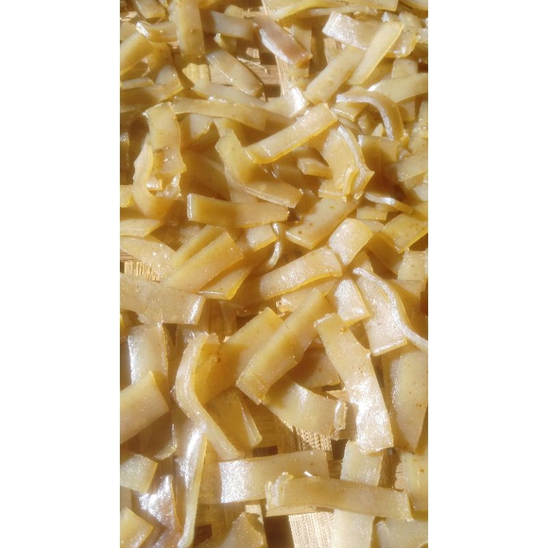 

krupuk ramba jari mentah, gurih,renyah .berat.500 gram