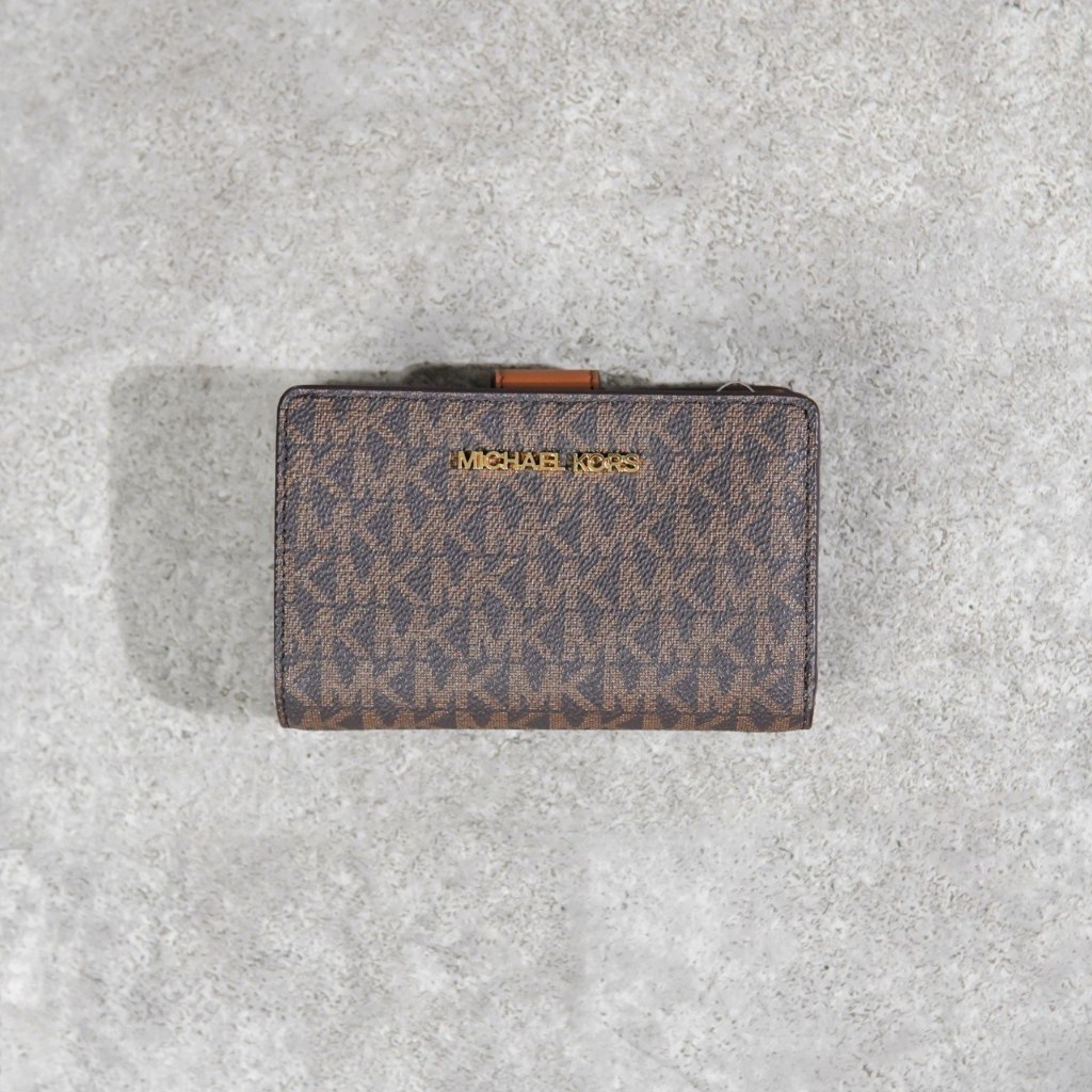 Dompet MK MONOGRAM DARK BROWN CAMEL FLAP BIFOLD WALLET 100% ORIGINAL