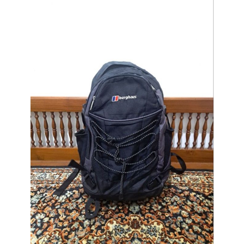 Tas ransel berghaus warna hitam