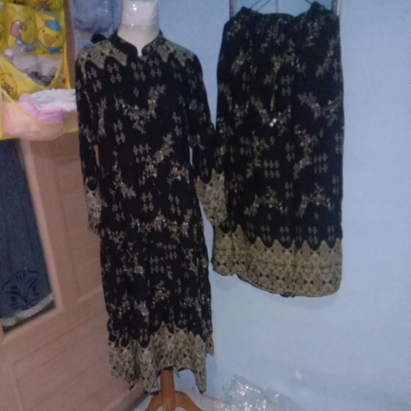 new setelan rok wanita busana muslim batik hitam kondangan pesta