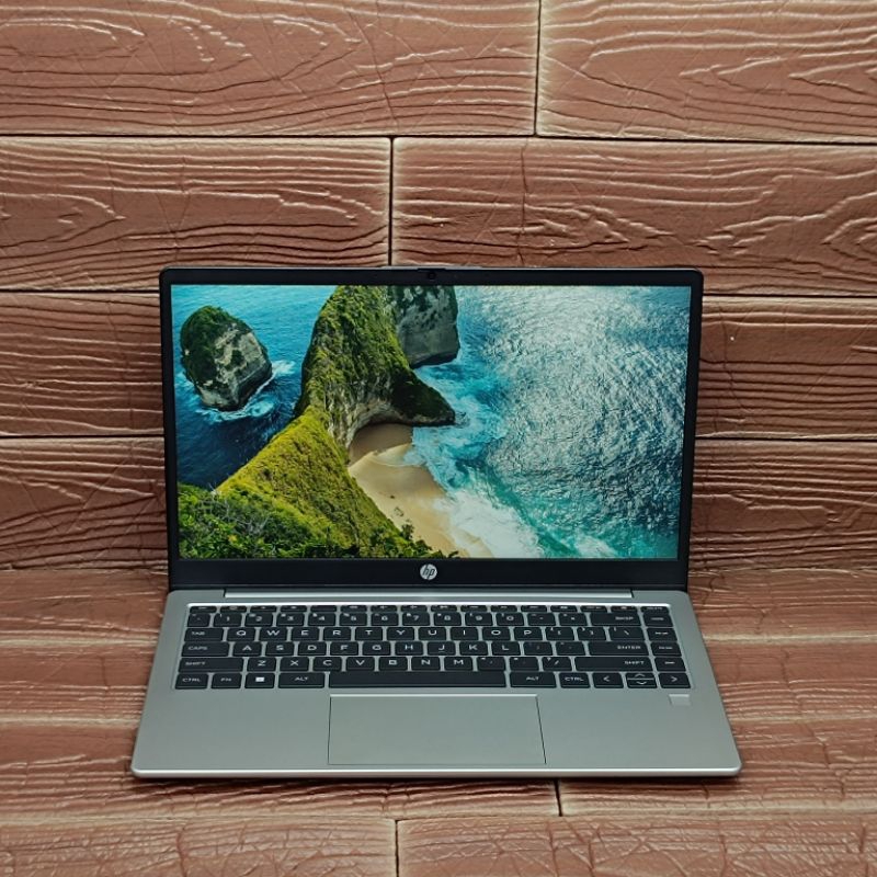 Laptop HP 245 G10 AMD Ryzen 3-7320U RAM 8GB SSD 256GB IPS