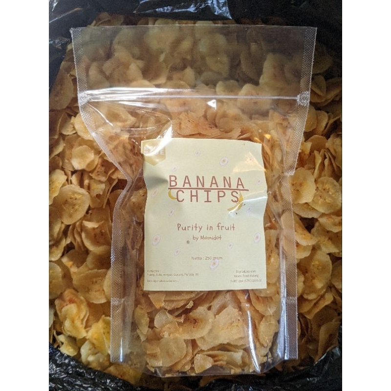

Keripik pisang manis banana chips pisang kepok pisang crispy 300g rasa berbeda momifood standing pouch
