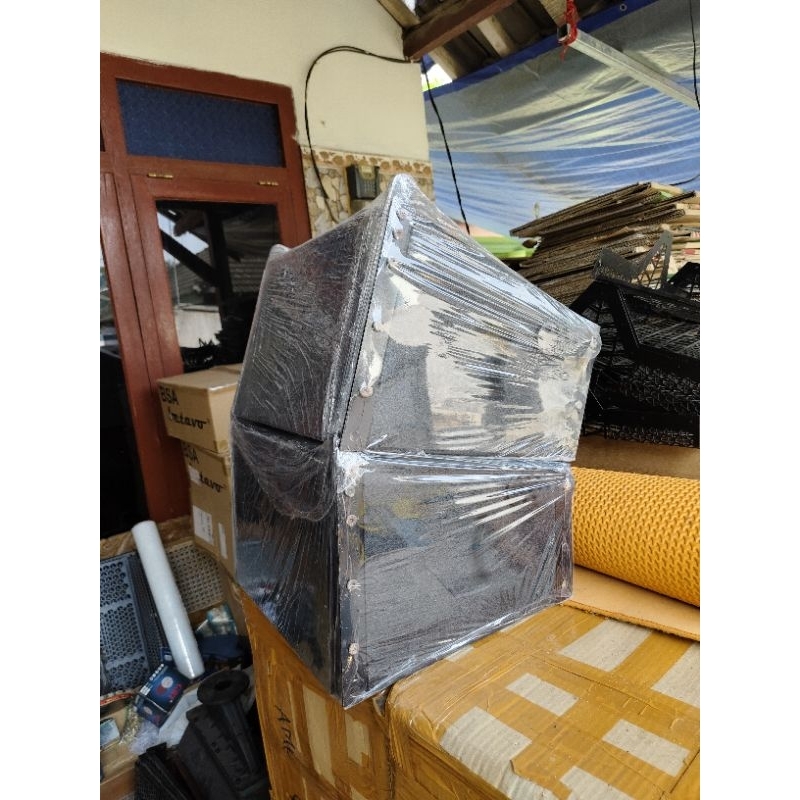 box line array 8 inch single sudah finishing warna hitam