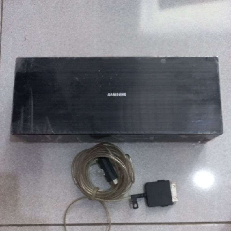 ONE CONNECT SAMSUNG - One Connect samsung - model  SOC1002AA / tv model  QA65LS03BAK