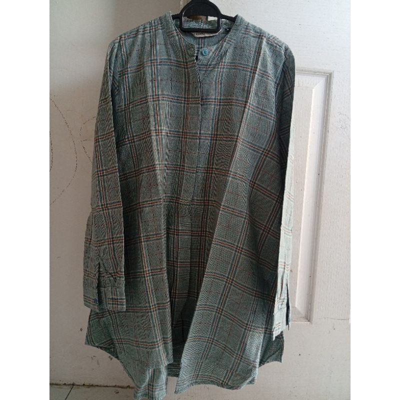 Preloved Blouse by Heaven Lights